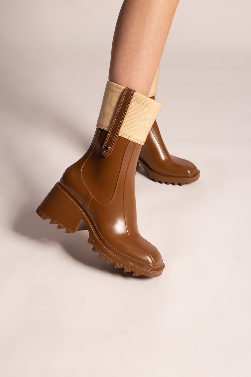 Chloe brown boots hotsell